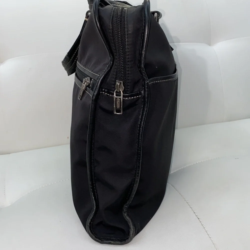 Authentic Coach 🖤 Bag